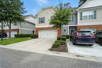 5440 Safe Harbour Way in Virginia Beach, VA - Building Photo - Building Photo