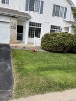 13040 Europa Trail Way N in Hugo, MN - Building Photo