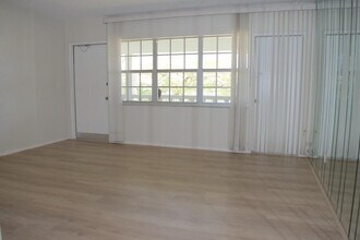 5200 NE 24th Terrace in Fort Lauderdale, FL - Foto de edificio - Building Photo