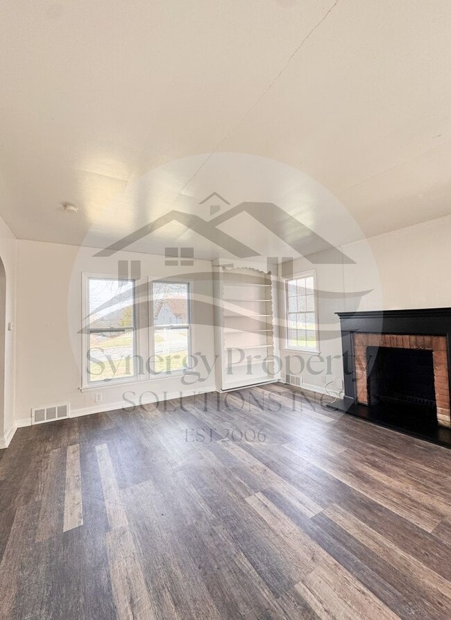 757 W 3rd St in Mansfield, OH - Building Photo - Building Photo