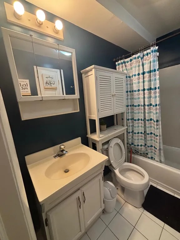 18 Sugar Maple Rd in Levittown, NY - Building Photo - Building Photo