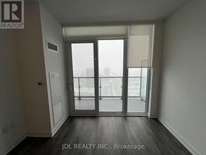 95 Oneida Crescent in Richmond Hill, ON - Building Photo - Building Photo