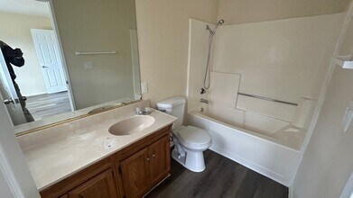 685 Woodcrest Dr in Lake Elsinore, CA - Building Photo - Building Photo