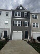 109 Brashear Ct in Martinsburg, WV - Building Photo