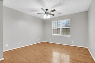 241 Village Square Dr in Woodstock, GA - Building Photo - Building Photo