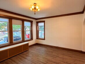 3423 N Ridgeway Ave, Unit Apt 1 in Chicago, IL - Building Photo - Building Photo