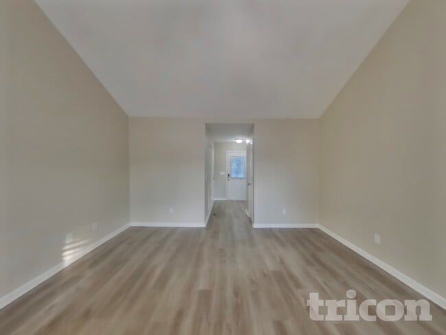 121 Willowleaf Ln in White House, TN - Building Photo - Building Photo