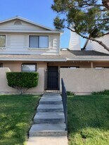1105 Beechdale Dr in Palmdale, CA - Building Photo
