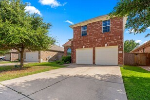 12021 Pecangate Way in Manor, TX - Building Photo