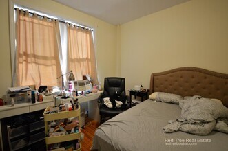 56 Egmont St in Brookline, MA - Foto de edificio - Building Photo