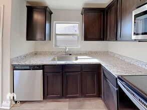 116 Bandana Cir in Newark, TX - Building Photo - Building Photo