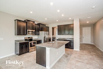 6706 Devesta Lp in Palmetto, FL - Building Photo - Building Photo