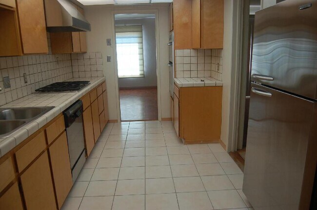 5150 Ewing St in San Diego, CA - Building Photo - Building Photo