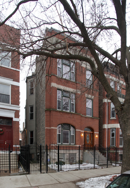 239 W Scott St in Chicago, IL - Building Photo