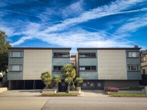 MO - 2255 Montrose Ave. in Montrose, CA - Building Photo - Building Photo