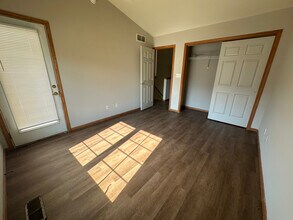 440 4th Ave in Coralville, IA - Building Photo - Building Photo