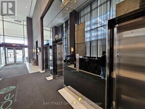 33-433 Shore Breeze Dr in Toronto, ON - Building Photo - Building Photo