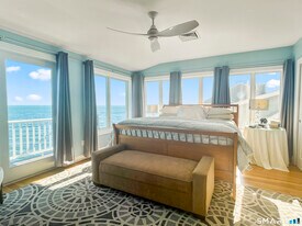 41 Hillside Ave in Milford, CT - Building Photo