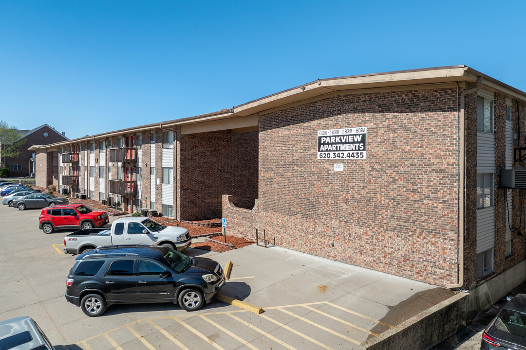 Parkview in Emporia, KS - Building Photo