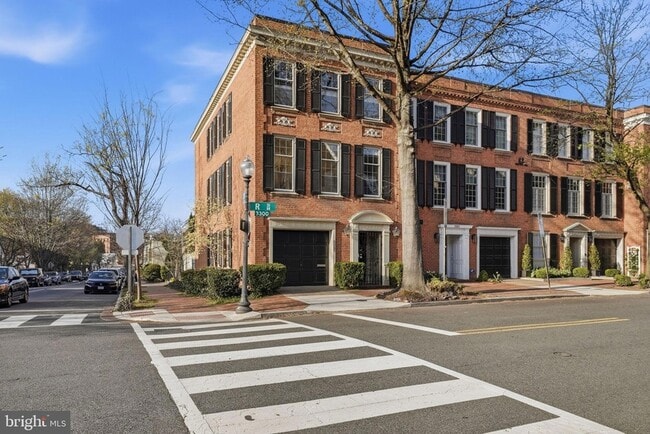 property at 3327 R St NW