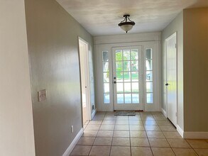 540 S Manor Dr in Stuart, FL - Building Photo - Building Photo
