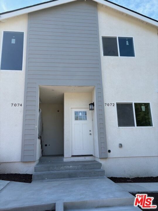 7072 Summitrose St in Los Angeles, CA - Building Photo - Building Photo