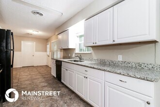 3812 Glenmont Dr in Fort Worth, TX - Foto de edificio - Building Photo