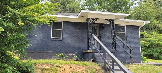 property at 516 Rogers Ln