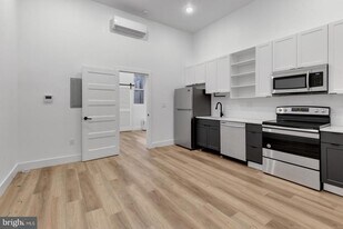 1153 N Front St in Philadelphia, PA - Building Photo