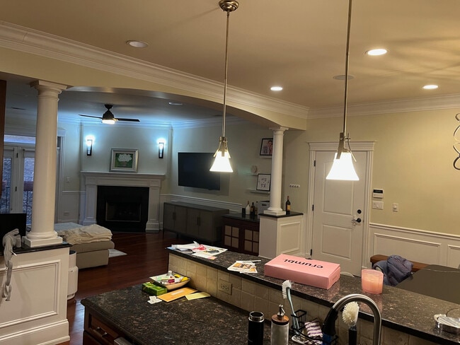 1442 W Fullerton Ave, Unit 3c in Chicago, IL - Foto de edificio - Building Photo