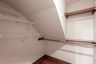 1819 W Cortland St, Unit 1f in Chicago, IL - Building Photo - Building Photo