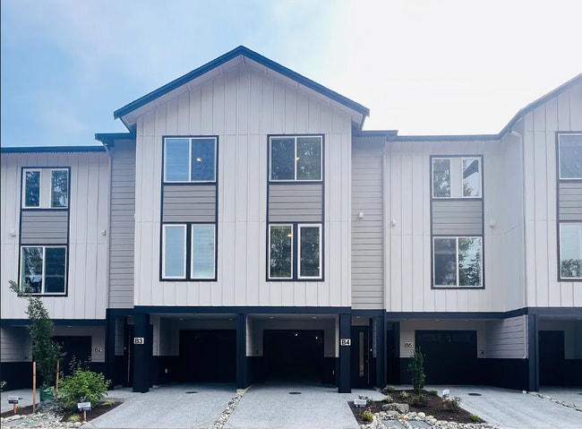 property at 14707 87th Ave SE