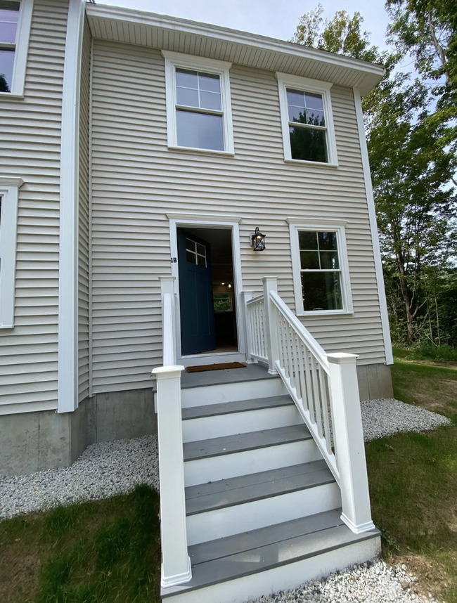 1 Rising Tide Dr in York, ME - Foto de edificio - Building Photo