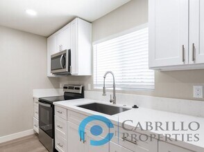 4847 Mansfield St in San Diego, CA - Building Photo - Building Photo