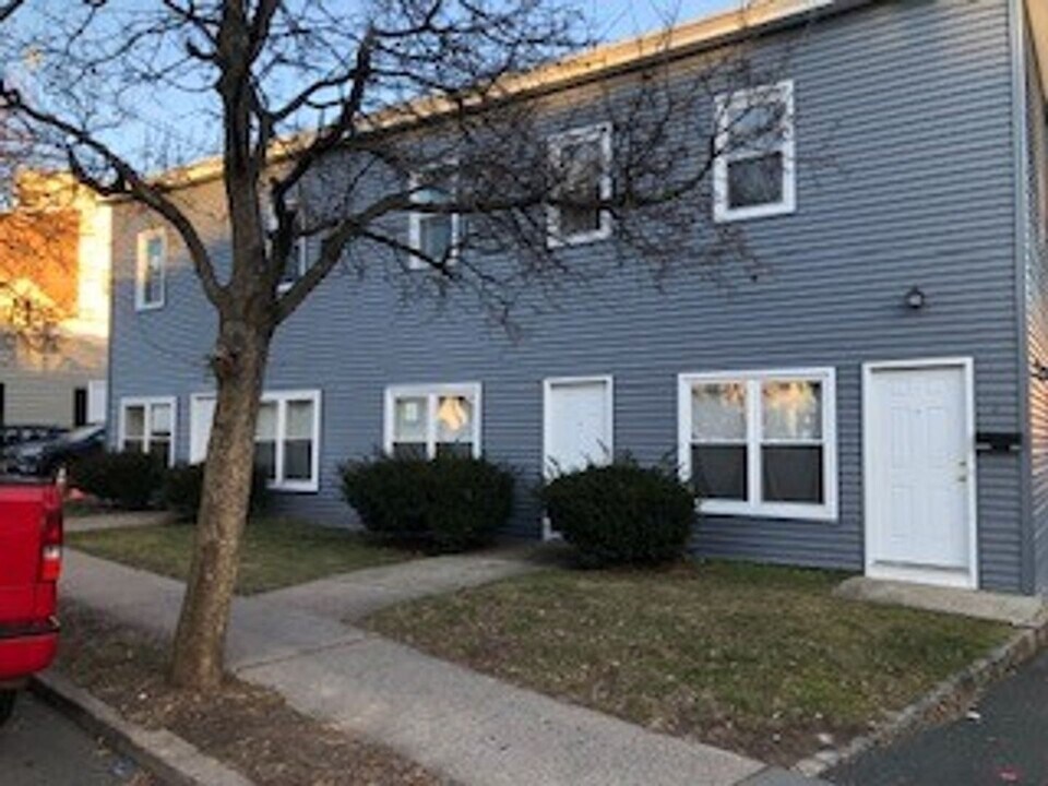 10-10 King St in Morristown, NJ - Building Photo