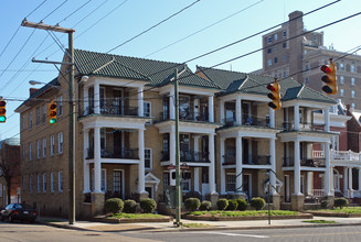 2516 W Grace St in Richmond, VA - Foto de edificio - Building Photo