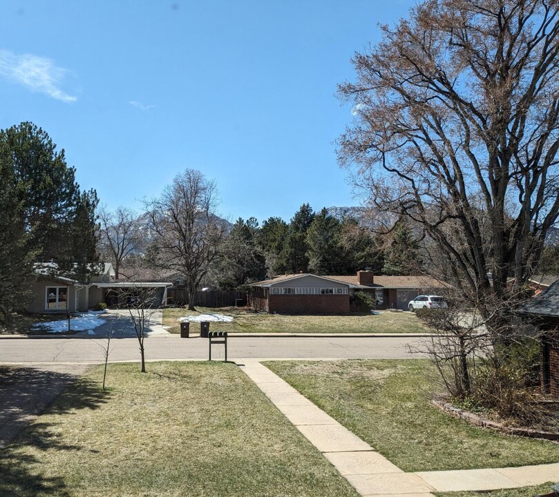 4365 Comanche Dr in Boulder, CO - Building Photo