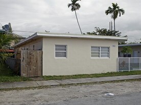 3051-3055 SW 27th Ln in Miami, FL - Building Photo - Building Photo