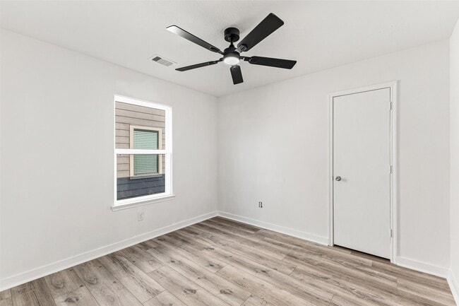 property at 2746 Piney Lake Ct