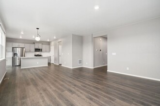921 Rollins Den Dr in Fort Collins, CO - Building Photo - Building Photo