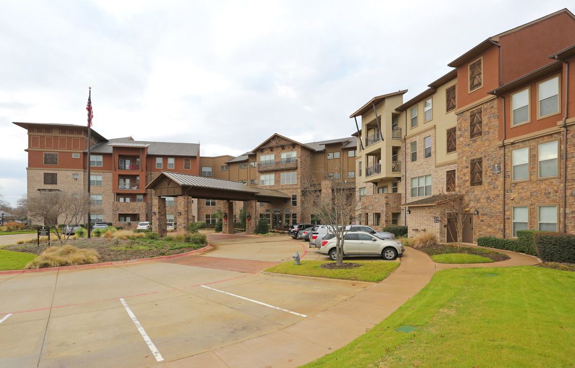 Watercrest at Mansfield in Mansfield, TX - Building Photo