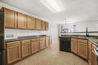 2010 Ashberry Trail in Georgetown, TX - Building Photo - Building Photo