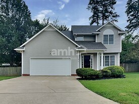 614 Pebble Dr in Gibsonville, NC - Building Photo