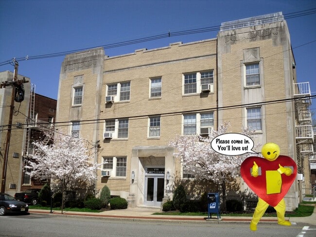 Art Deco Charm in the Heart of Downtown in Millburn, NJ - Building Photo - Building Photo