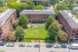 817 Hillsborough St, Unit 2a Gold in Raleigh, NC - Foto de edificio - Building Photo
