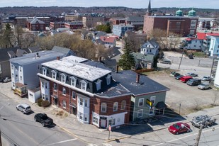 40+42 College St-14 Units in Lewiston, ME - Foto de edificio - Building Photo