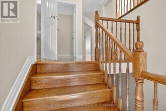 236 Kohilo Crescent in Ottawa, ON - Building Photo - Building Photo