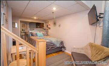 1029 Beacon St in Brookline, MA - Building Photo - Building Photo