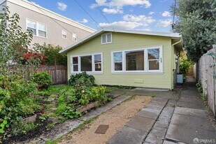 689 43rd St in Oakland, CA - Building Photo