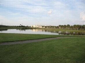 1417 Meadows Cir in Boynton Beach, FL - Building Photo - Building Photo